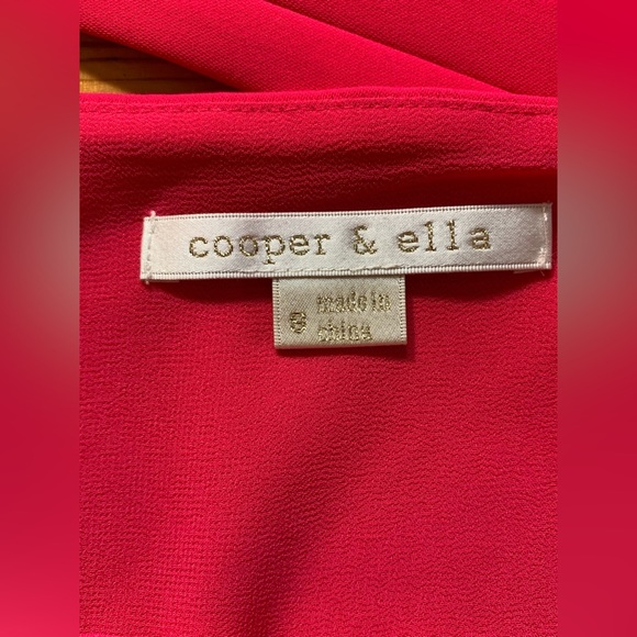 Cooper & Ella Hot Pink Cut Out Square Neck Top Size Small - Picture 2 of 9